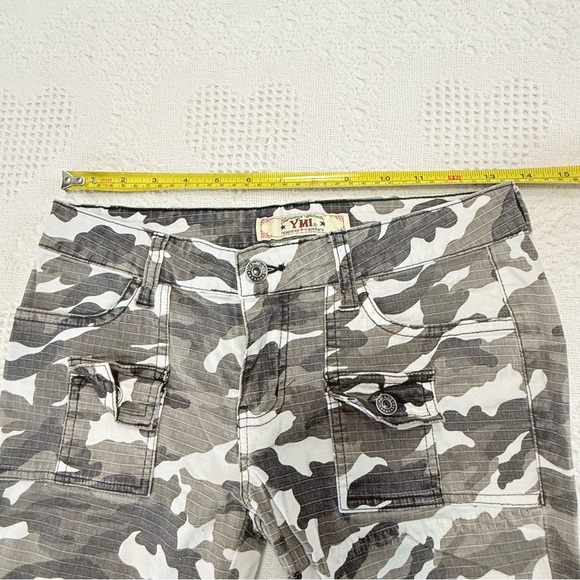 Y2K YMI Bootcut Camo Pants (5) - Picture 5 of 8
